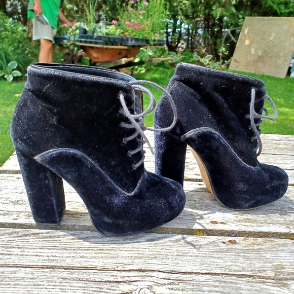 Shelly's London boots - Picture 2 of 9
